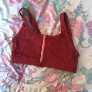 Front close sports bra